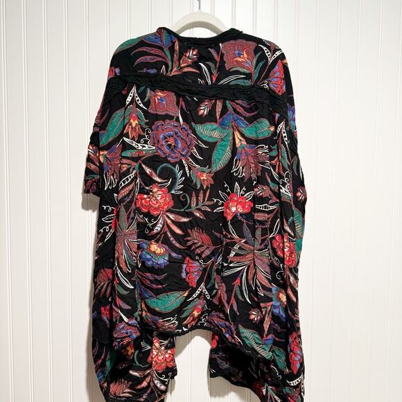 Angie Black Floral Lace Kimono Plus Size 1X - Picture 5 of 5